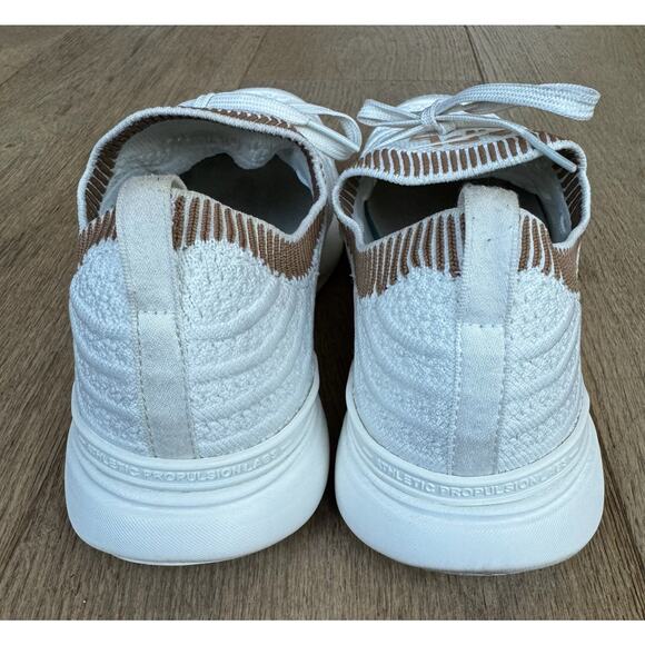 Women's APL TechLoom Wave Sneaker White Sz 8 Classic Athleisure Running Trainers - Picture 3 of 9